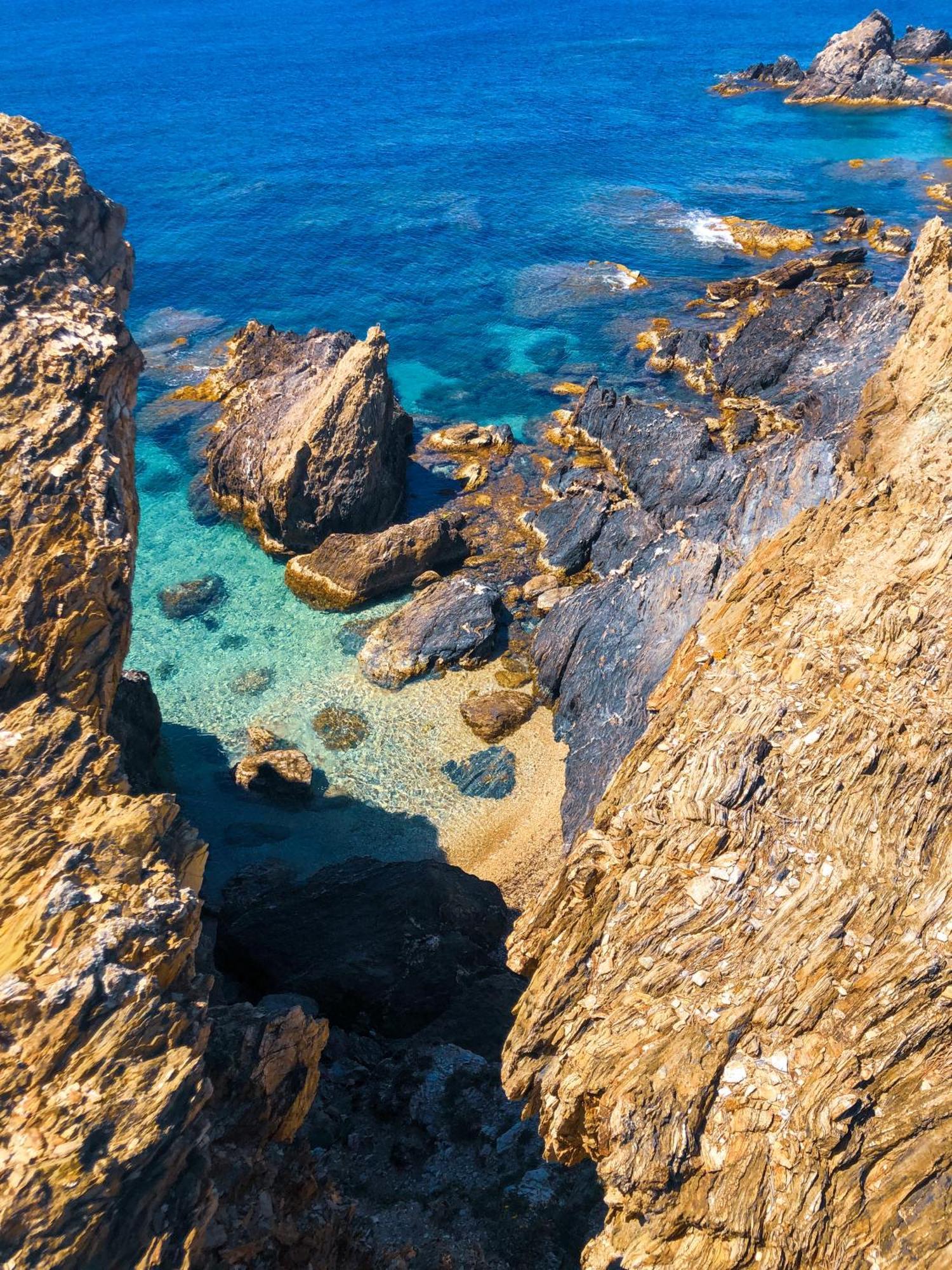 - Les Oliviers * Hyères